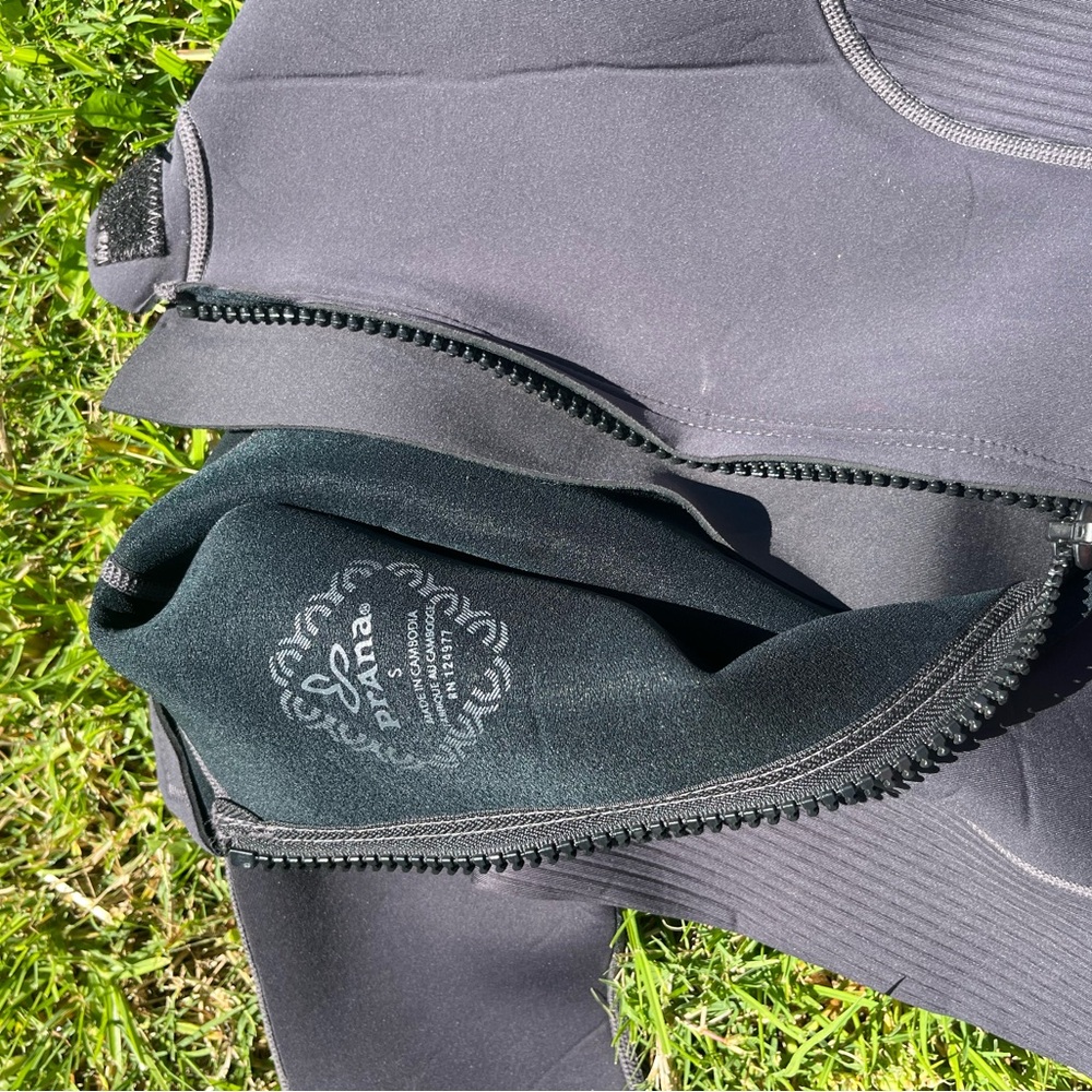 Prana Wetsuit - Picture 6 of 6
